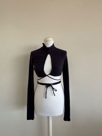 Crop top noir manches longues, découpe devant et laçage, XS