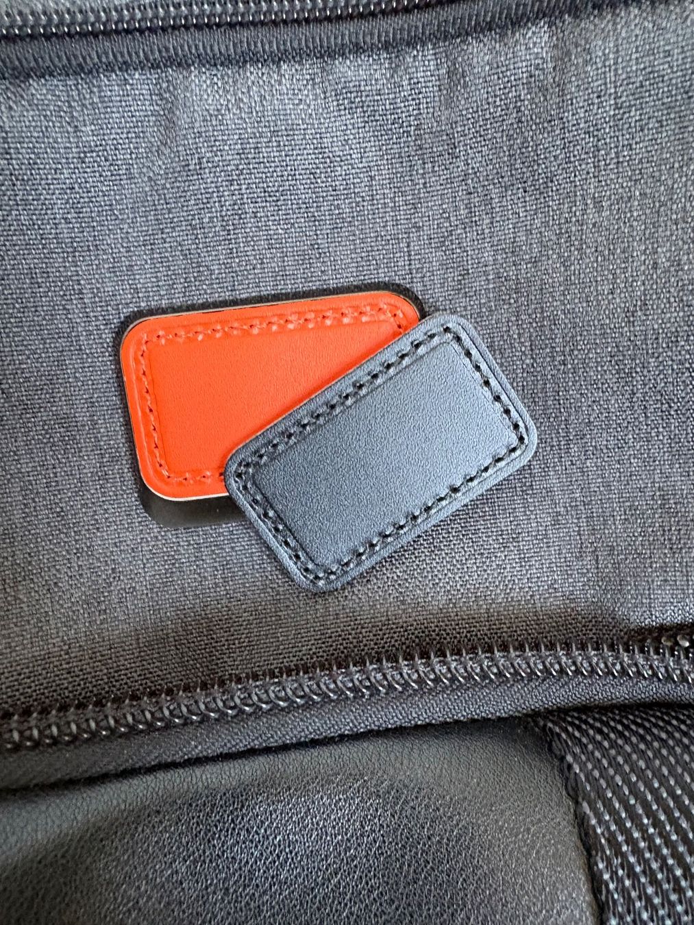 Tumi Zaini: TUMI Rucksack Nellis, NEU – Usato da Bussigny venduto da Oberschan67 8