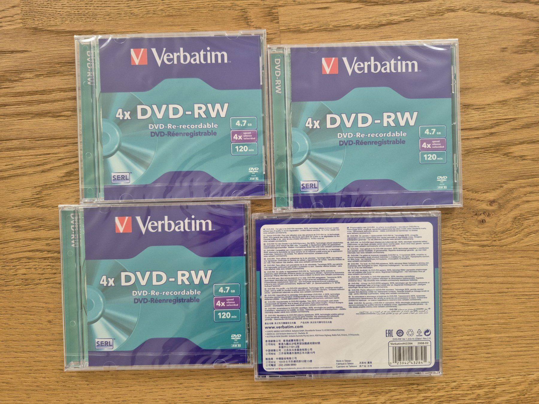 Tutti i DVDs: DVD-RW – Nuovo e nell'imballaggio originale da Ballwil venduto da Quertyp