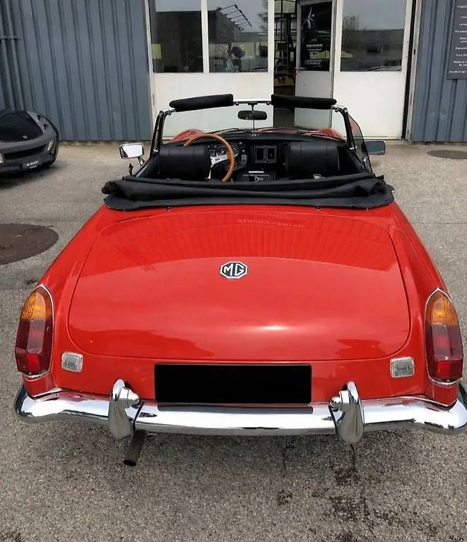 Automobili: 1976 MG MGB  Veteran / Oldtimer for Sale – Usato da Chêne-Bougeries venduto da nickgreg 1