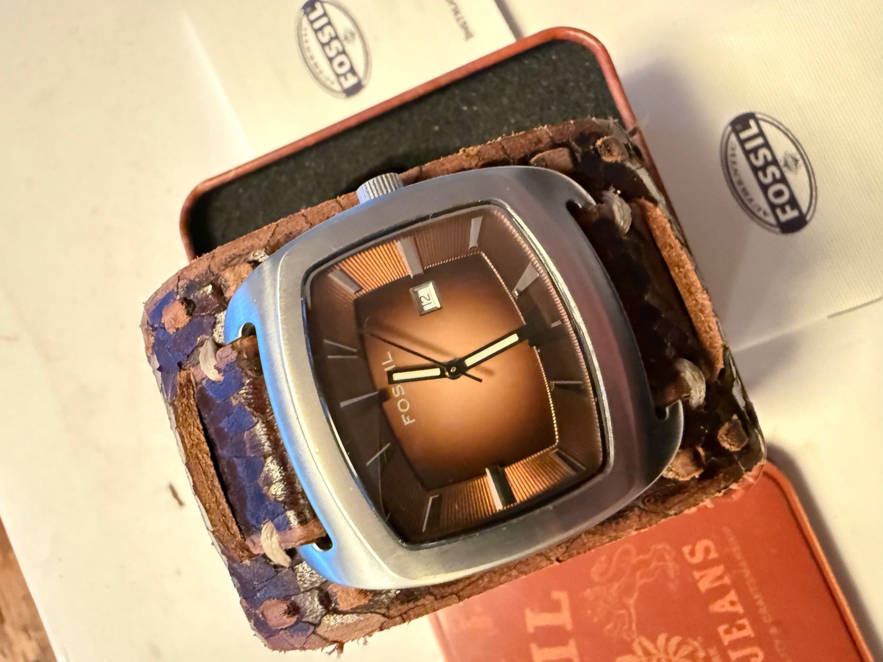 Fossil Orologi: Fossil Oversized Leather Cuff Watch – NEW / Never Worn – Nuovo (secondo la descrizione) da Freienbach venduto da Mariadlgg