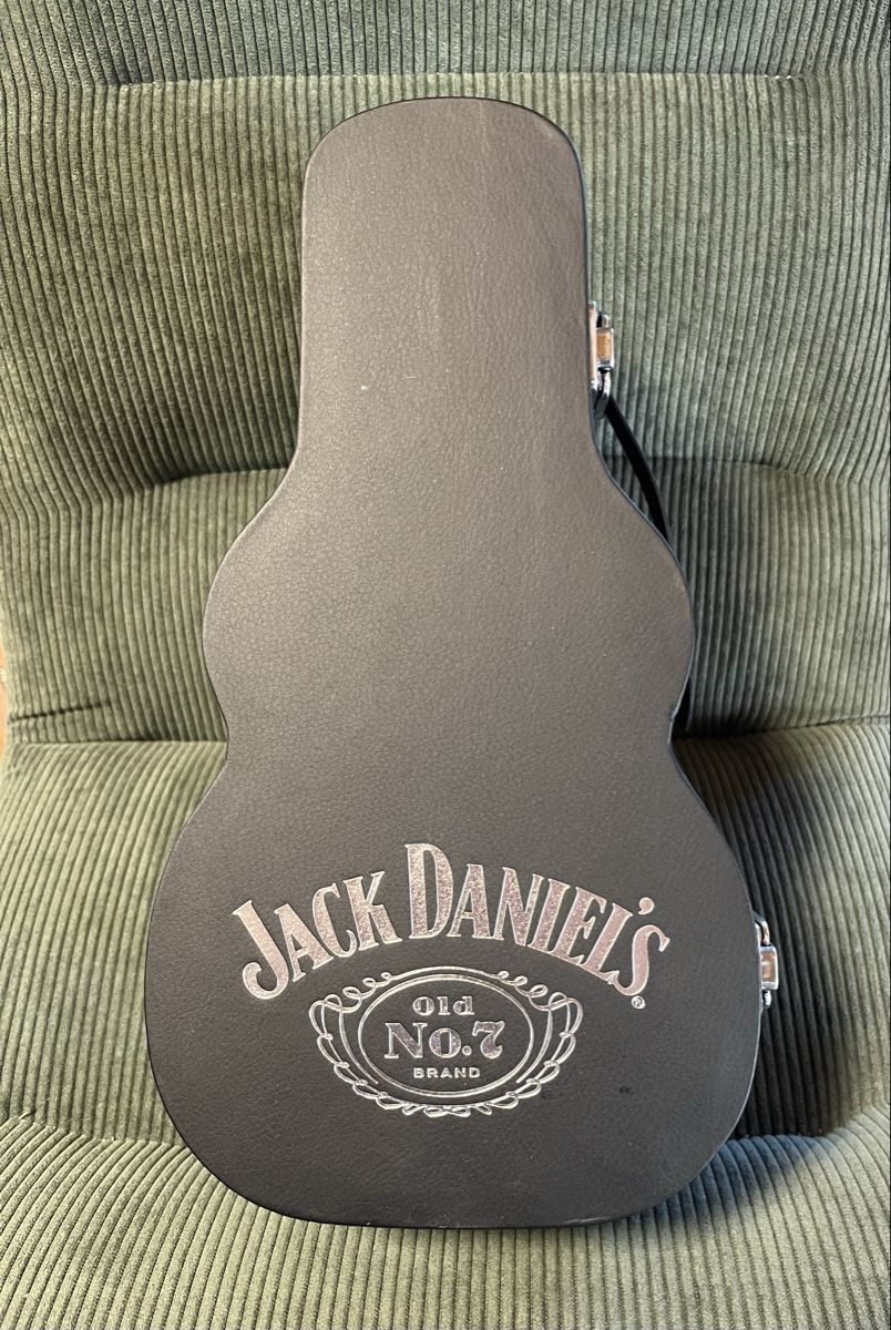 Valigie: Jack Daniel's Gitarenbox Sammlerbox neu schwarz – Nuovo e nell'imballaggio originale da Seon venduto da Sonnenblume95