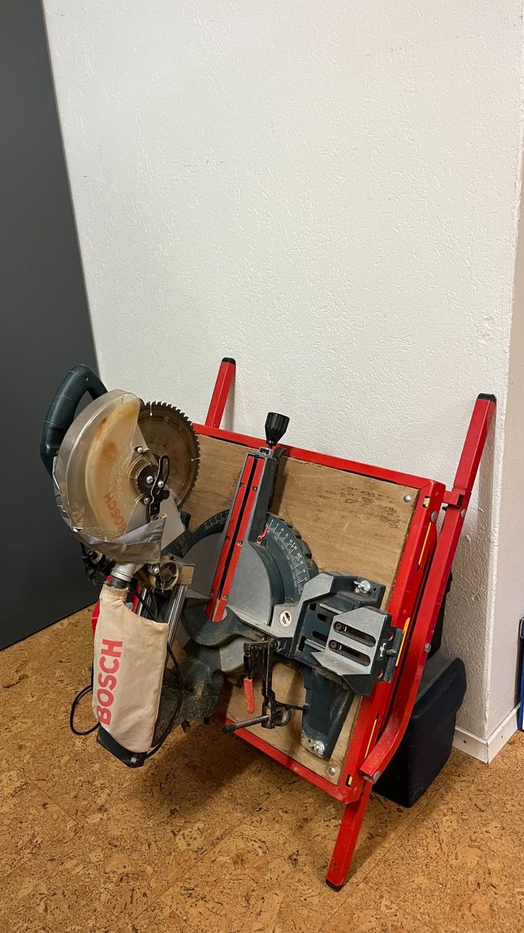 Bosch Seghe: Scie sur table de marque Bosch. – Usato da St-Blaise venduto da pau_5yfn