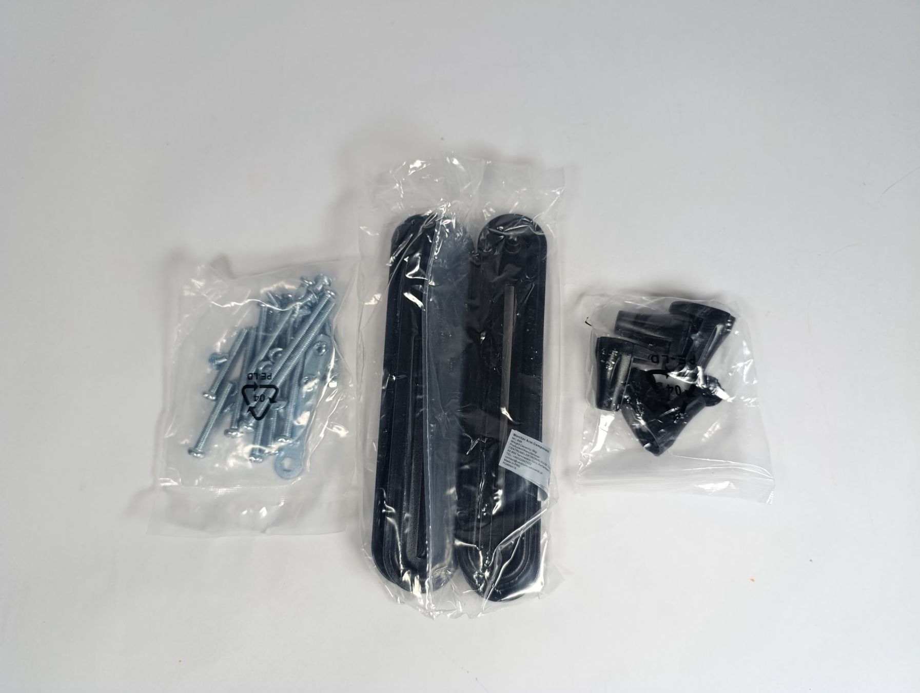 Supporti a parete: MACLEAN BRACKETS Adaptateur d'écran 13" à 27" – Nuovo e nell'imballaggio originale da Thielle venduto da Plusvalue_Neuchatel 2