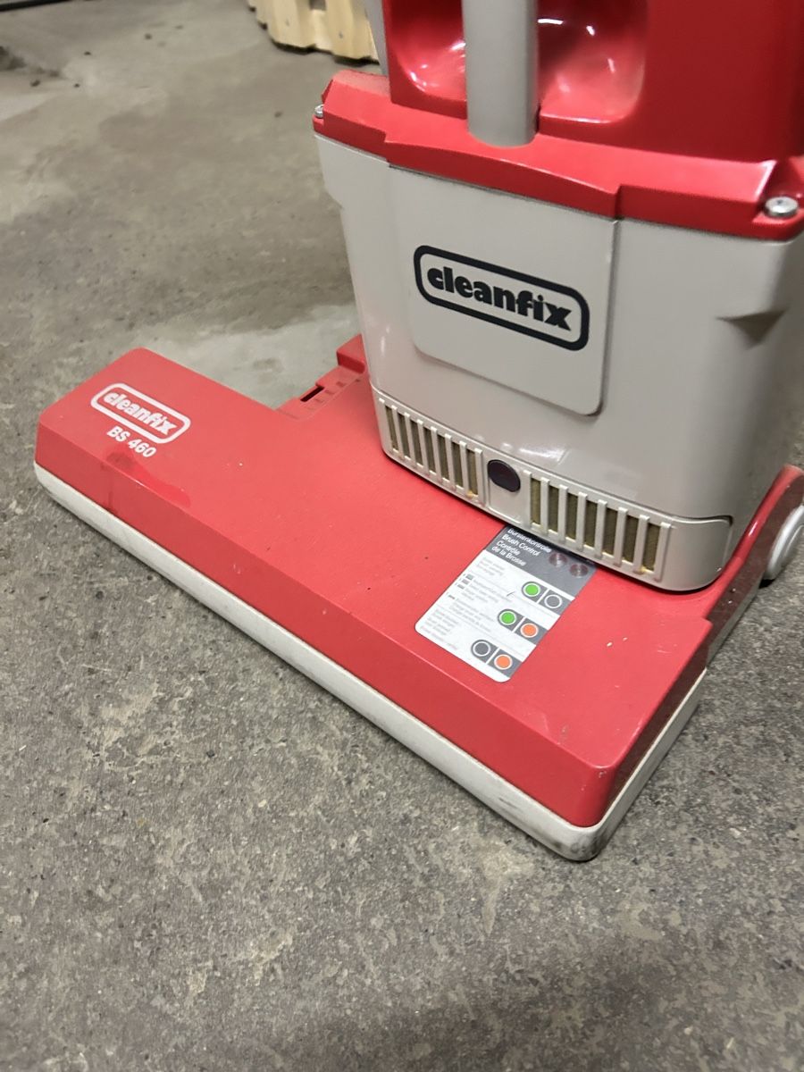 Tutte le macchine: Bürstsauger Cleanfix BS 460 – Usato da Langnau i. E. venduto da PSS-212 1