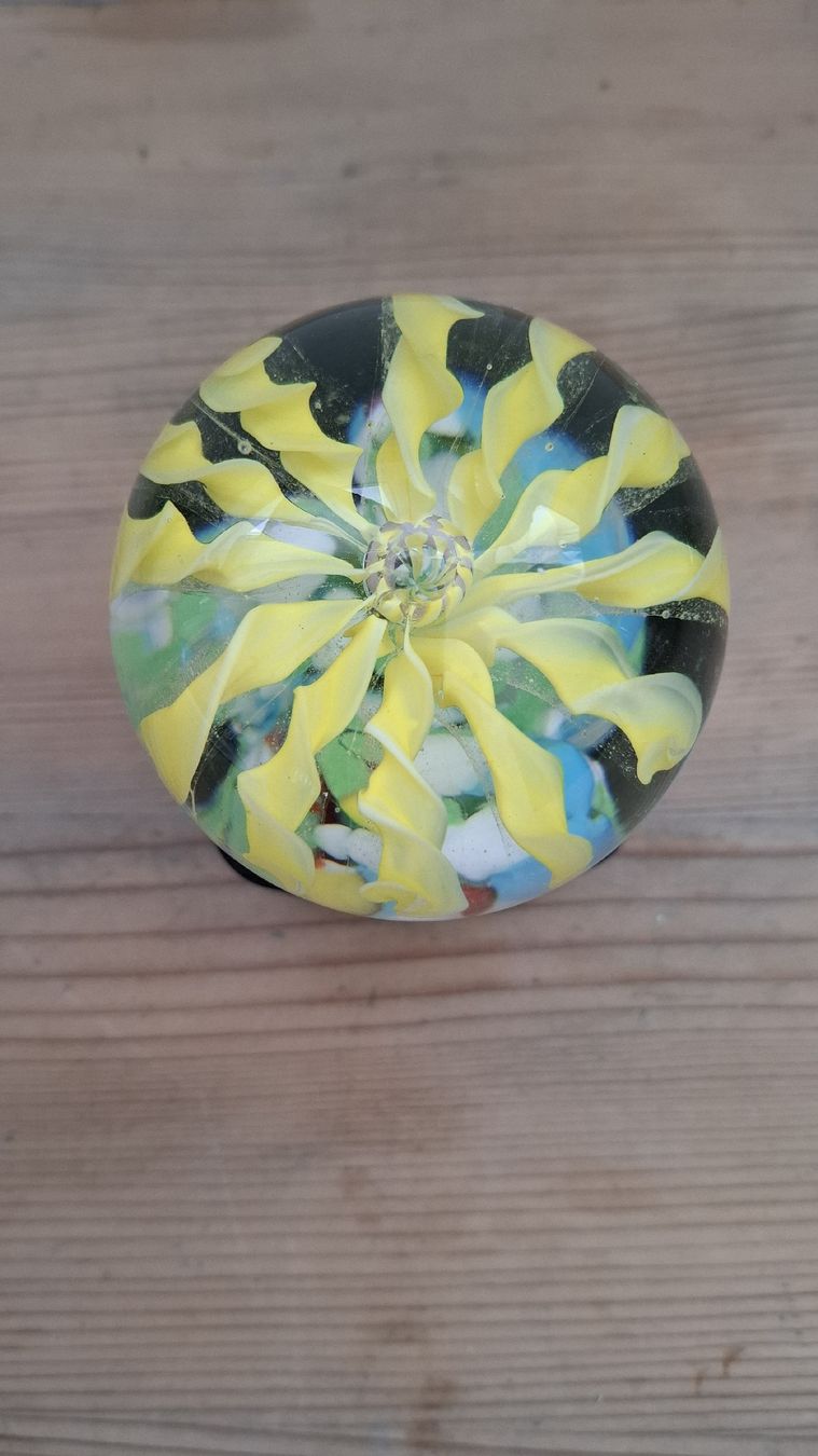 Tutte le decorazioni: Glaskugel Briefbeschwerer – Usato da Buochs venduto da regenbogen7365 2