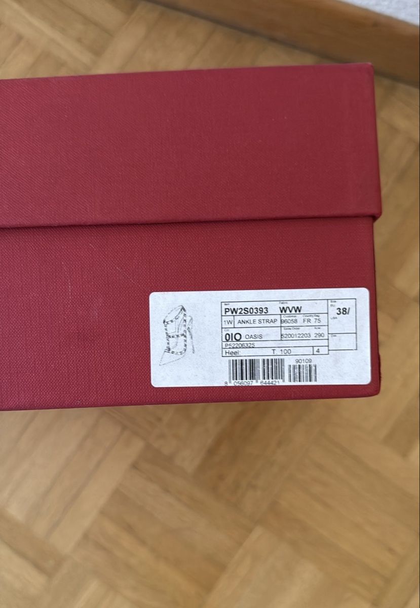 Valentino Damenschuhe: Valentino Garavani Pumps – Neu und originalverpackt aus Lachen SZ von mima41 6