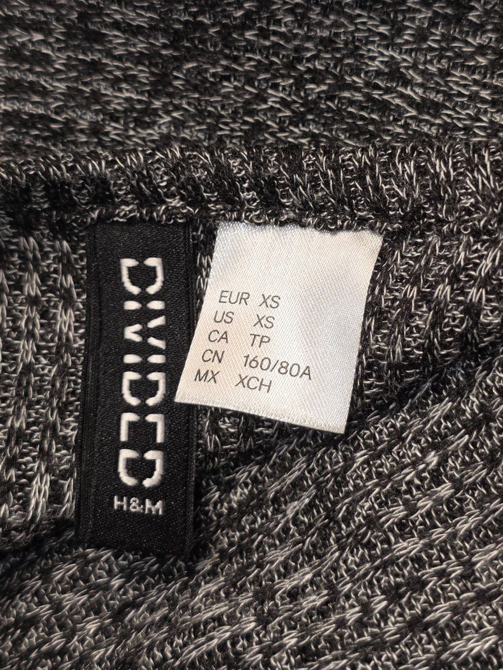 H&M Giacche: S 34 36  H&M Divided Strickjacke Cardigan grau meliert – Nuovo (secondo la descrizione) da Dürnten venduto da Bachtelsurfer 8