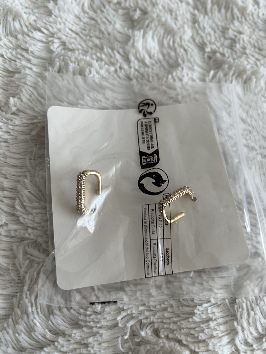 Sonstiger Schmuck: Modische Ohrringe, goldfarben, verschiedene Designs. – Neu (gemäss Beschreibung) aus Nyon von ver_z2cy 5