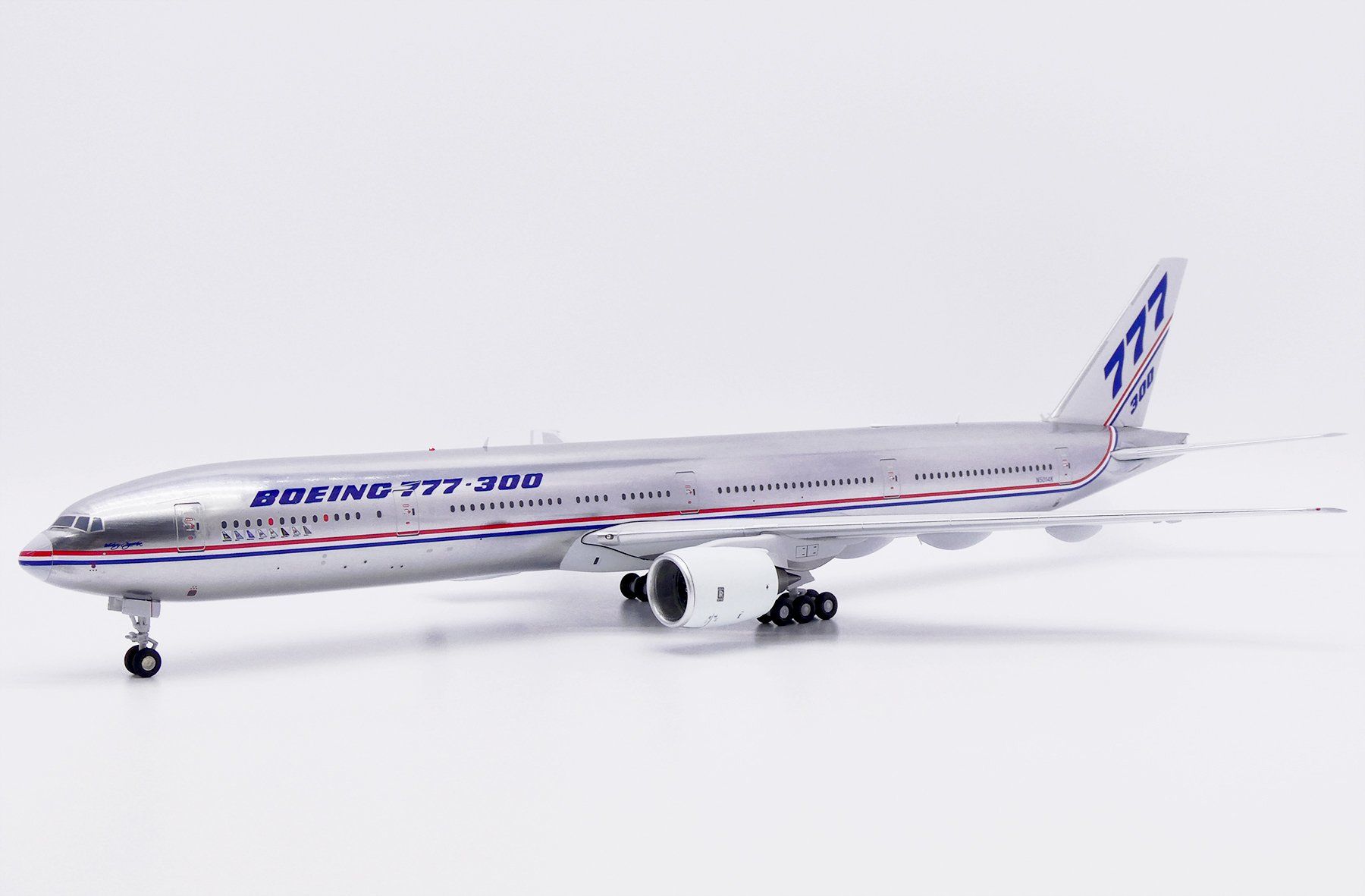 Boeing Kit di modellismo & Modellini statici: B777-300 BOEING – Nuovo e nell'imballaggio originale da Morges venduto da iljamuromez 2