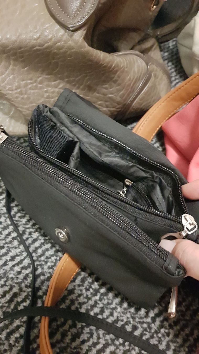 Taschen: Handtaschen Handtasche Bags Beutel Hello Kitty – Gebraucht aus Pratteln von madi1990 2