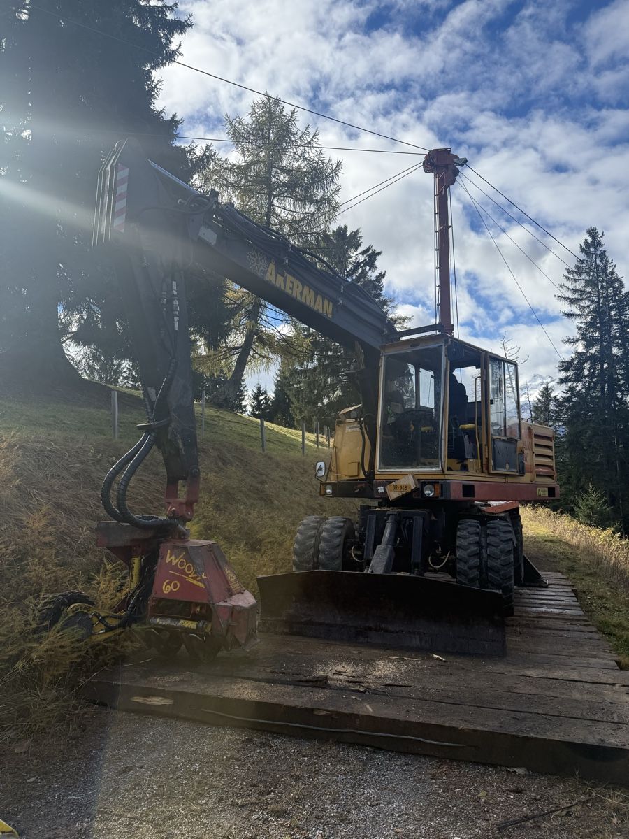Escavatori: Åkerman Bagger/Woody/ Seilwinde – Usato da Igis venduto da Menzi5x