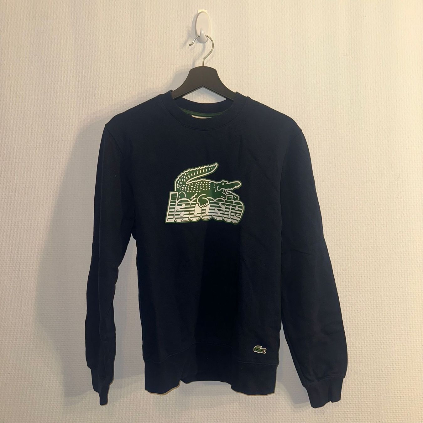 Lacoste Pulls & Sweat-shirts: Lacoste Sweater Navy – Neuf (Voir description) à Bern par gia_jqj7