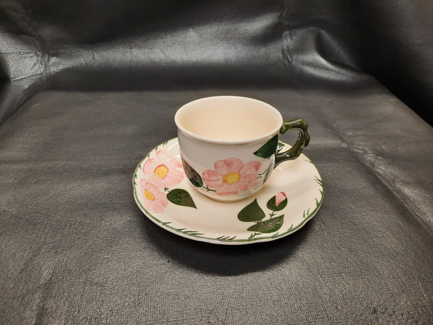 Villeroy & Boch Geschirrsets: Wildrose Geschirr – Gebraucht aus Naters von sal_7yhf 4