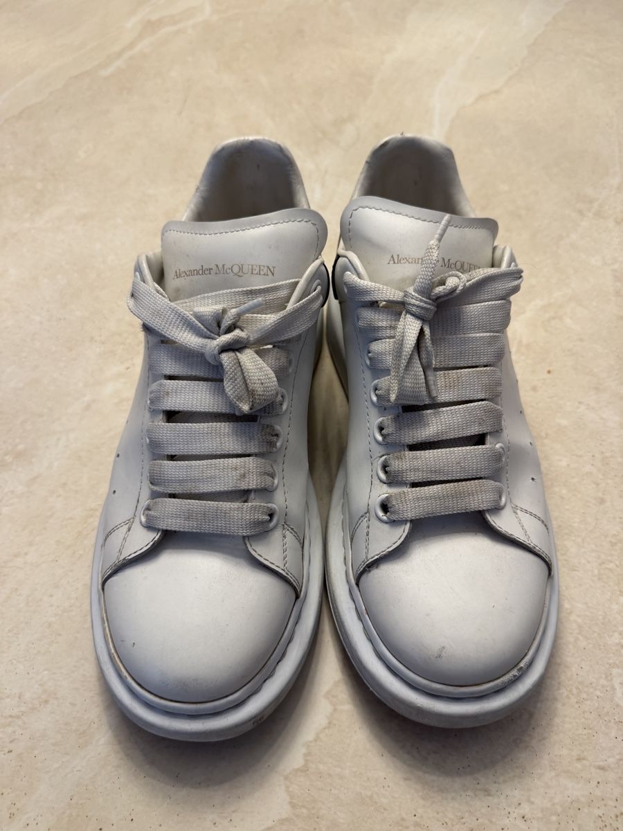 Alexander Mcqueen Scarpe da uomo: Alexander McQueen Sneaker weiss/schwarz Grösse 41.5 – Usato da Uster venduto da are_rts9 4