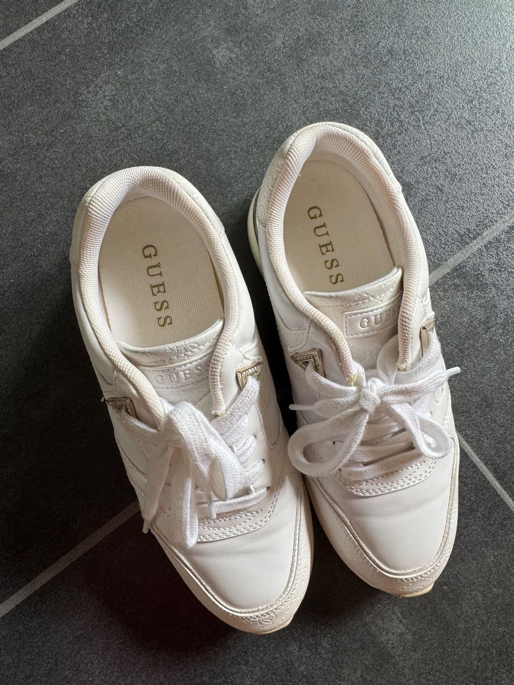 Guess Damenschuhe: Guess Sneaker Gr.38 – Neu (gemäss Beschreibung) aus Moosseedorf von SDmedia 1