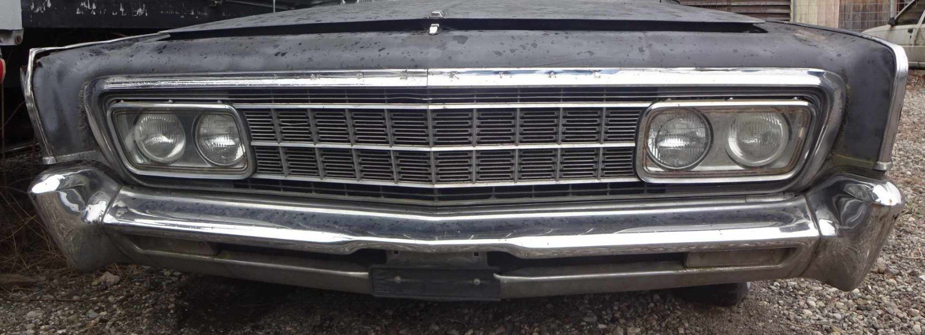 Chrysler Tutti pezzi di ricambio auto: Front von 1966 Chrysler Imperial – Usato da Niedergösgen venduto da usc_9sk7 1