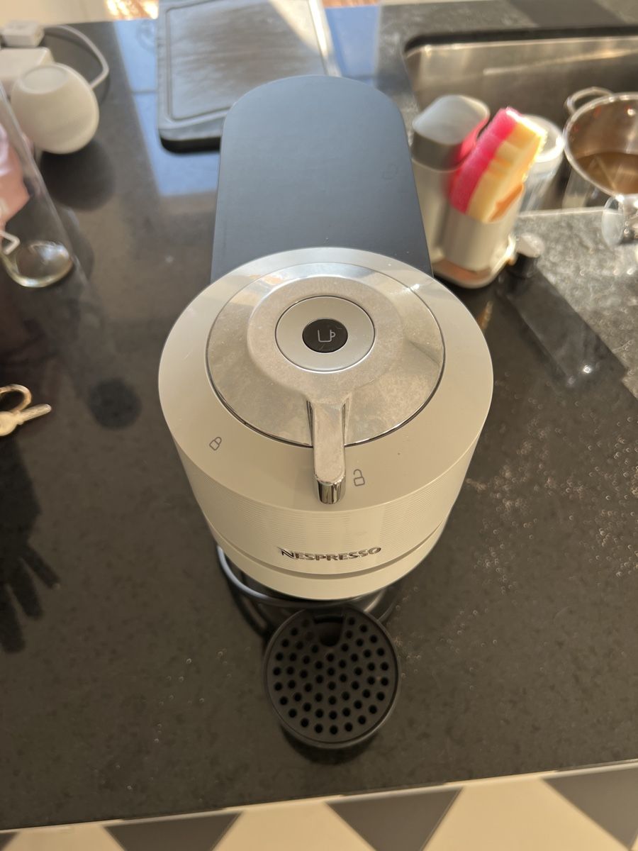 Nespresso Kaffeemaschinen & Espressomaschinen: Nespresso Vertuo Next – Gebraucht aus Wohlen AG von fla_h9tm 1