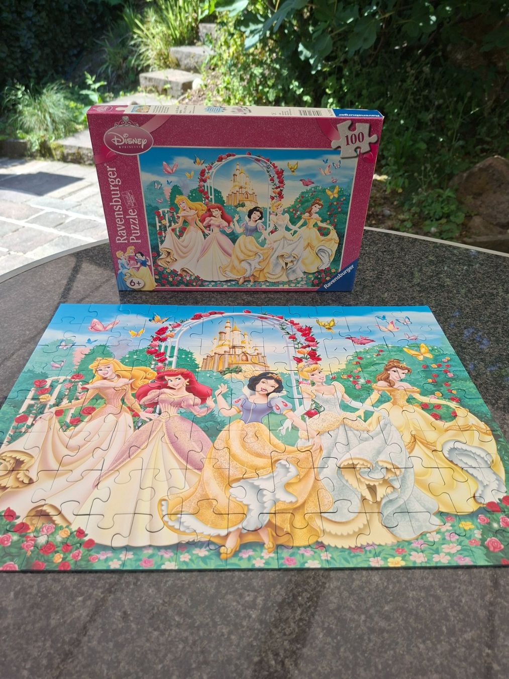 Ravensburger Puzzles: Ravensburger; Puzzle "Funkelnde Prinzessinnen" 100-teilig – Gebraucht aus Boniswil von Totomat-Lady2