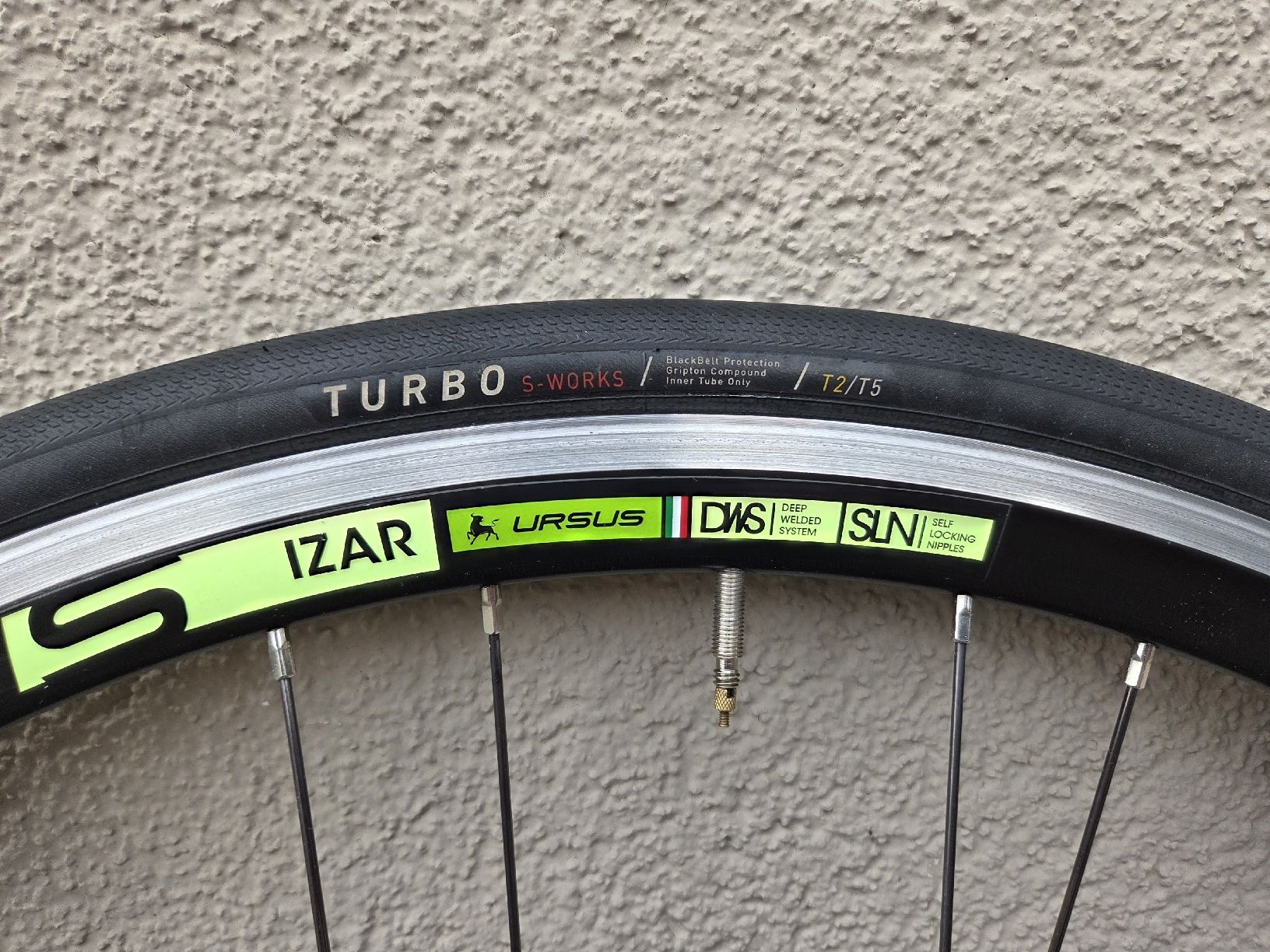 Pneumatici & Ruote complete: Ursus IZAR Radsatz – Usato da Zürich venduto da Integrator 3