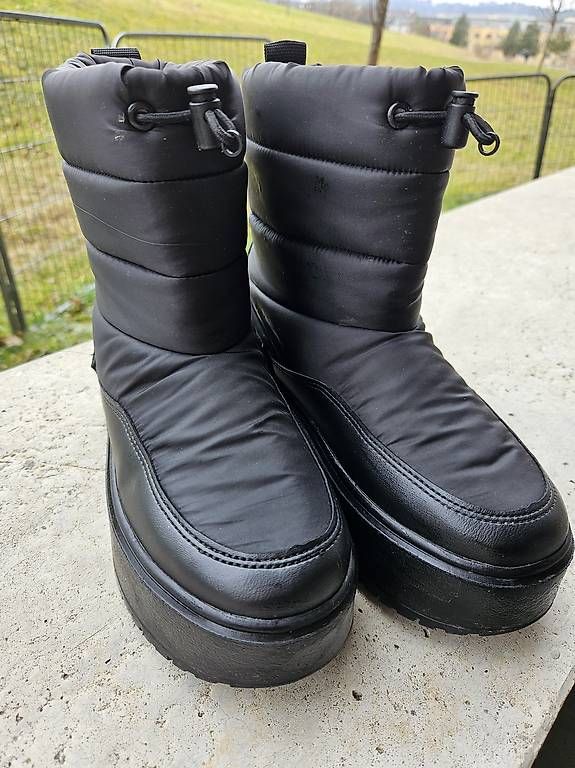 Scarpe da donna: winterstiefel pummys gr. 37 – Usato da Niederwangen BE venduto da Hmela