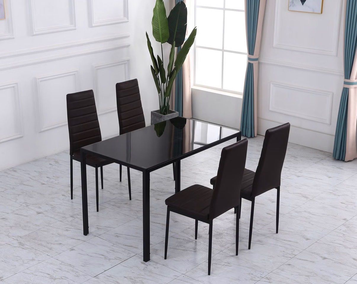 Tables: Schicker Glastisch – D'occasion à zürich par sunnyredchilli 4
