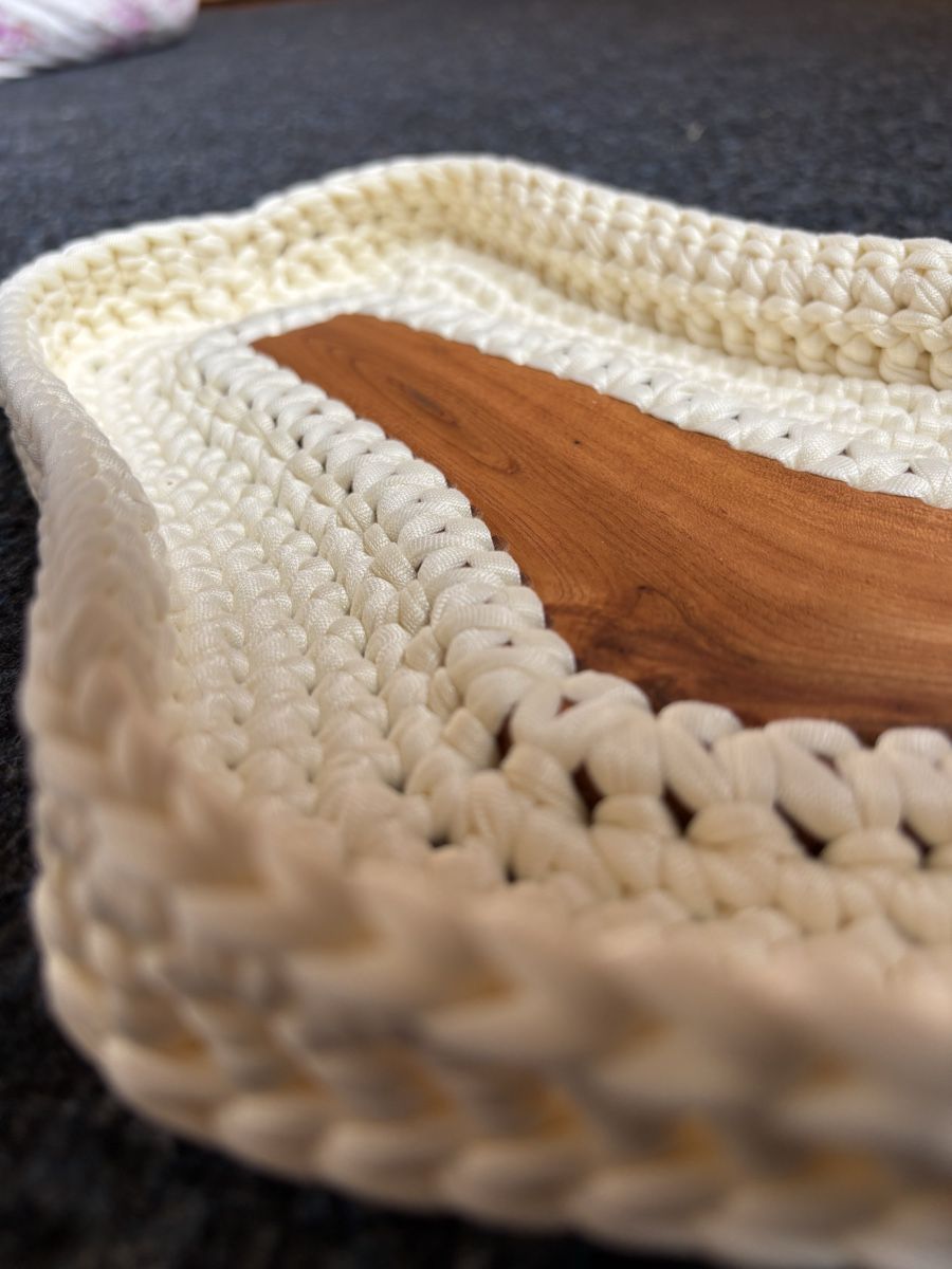 Tutte le decorazioni: Edle Designer Häkel-Schale mit echtem Kirsch-Ast-Holz – Nuovo (secondo la descrizione) da Bichwil venduto da VintaCraftStudio 3