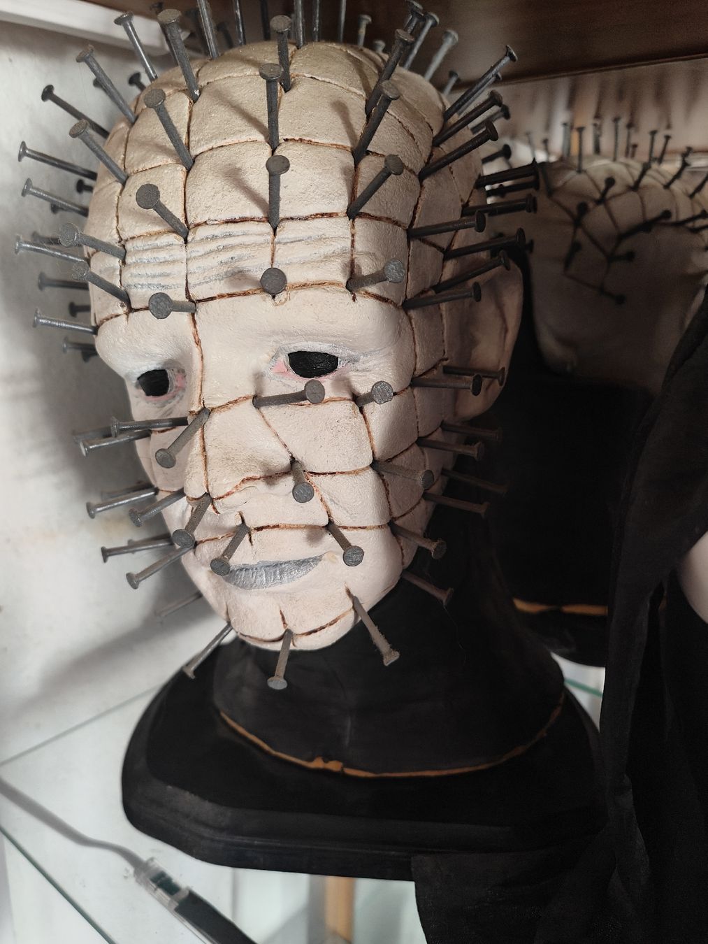 Statuette: Buste Pinhead Hellraiser – Usato da Torny le Grand venduto da Bibikounette