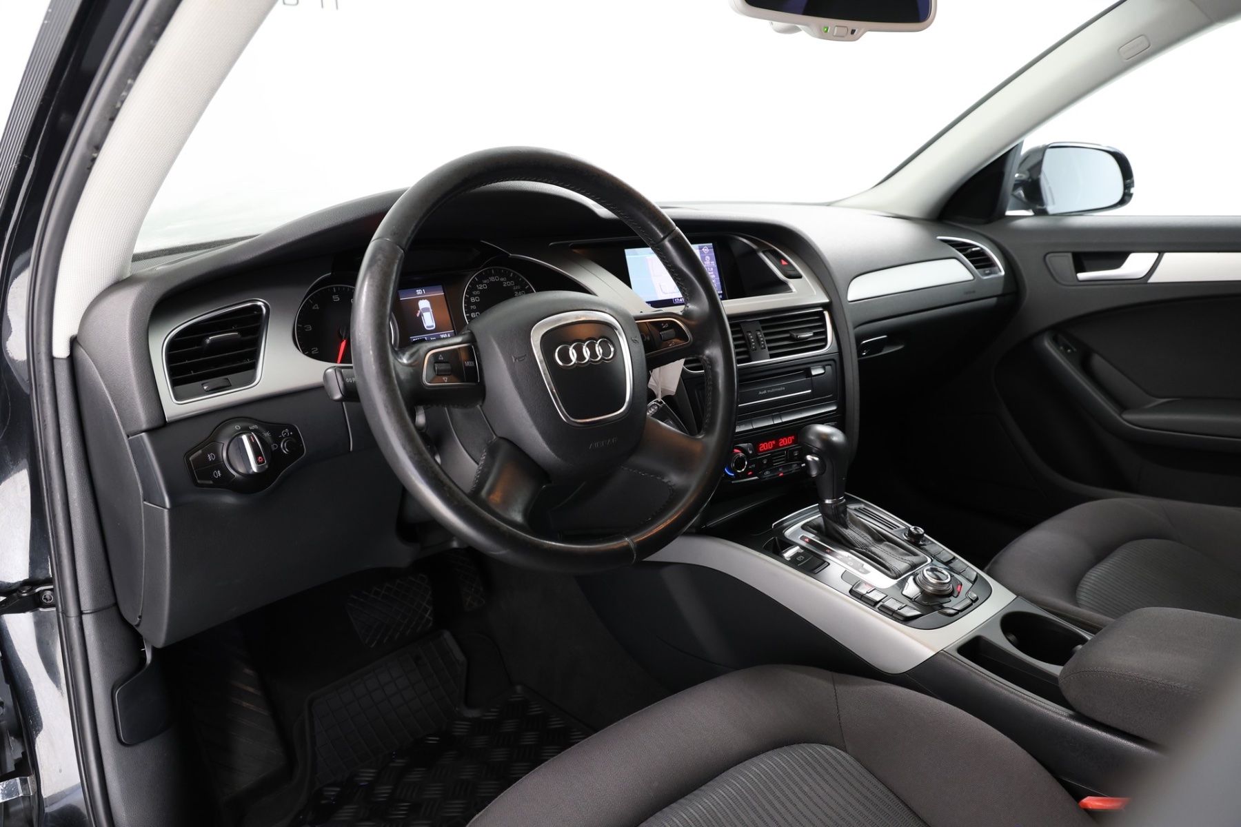 Audi Autos: AUDI A4 Avant 1.8 TFSI multitronic – Gebraucht aus Rümlang von AlbiniAutoGmbH 6