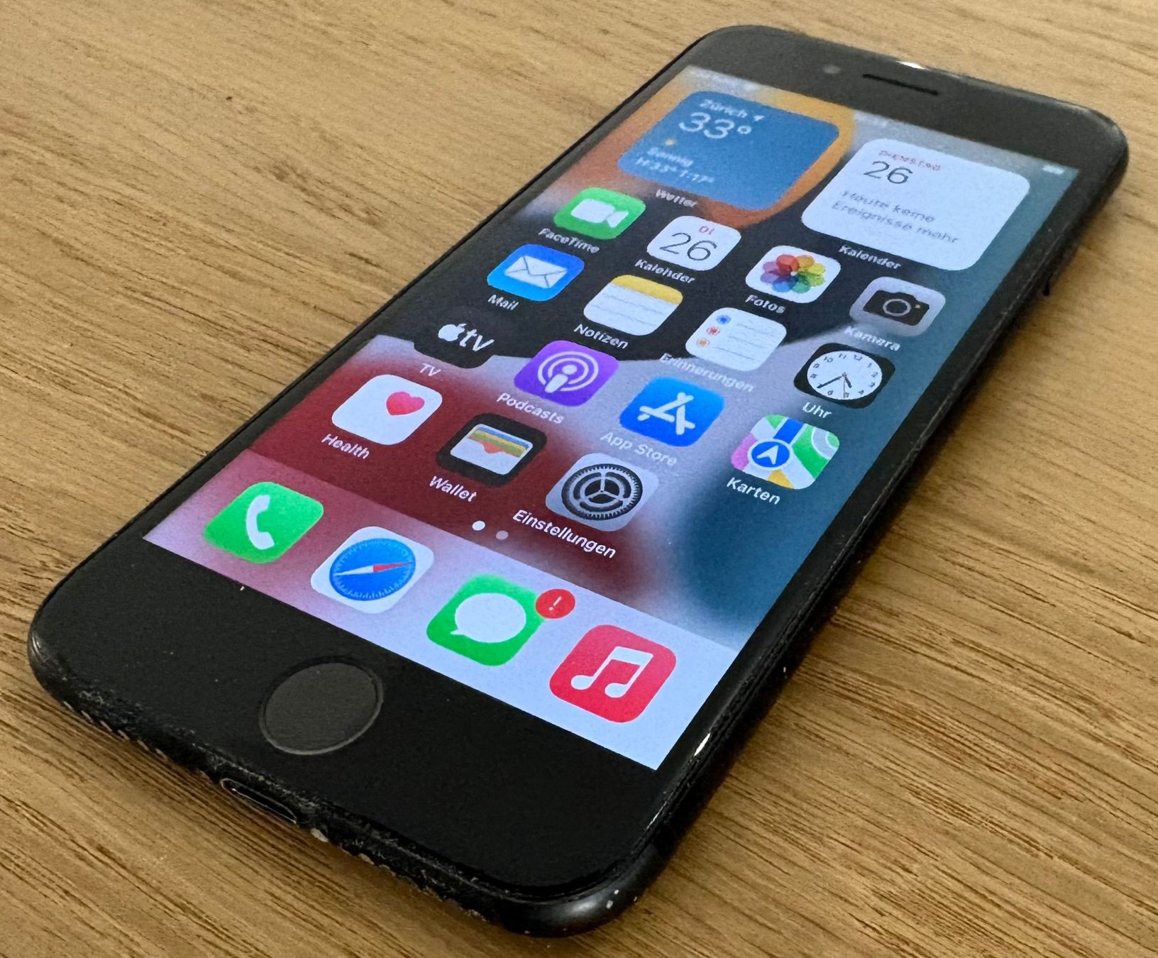 Apple Telefoni cellulari / Smartphones: Apple iPhone 7 | 32 GB | Schwarz – Usato da Zürich venduto da Gaikokujin 2