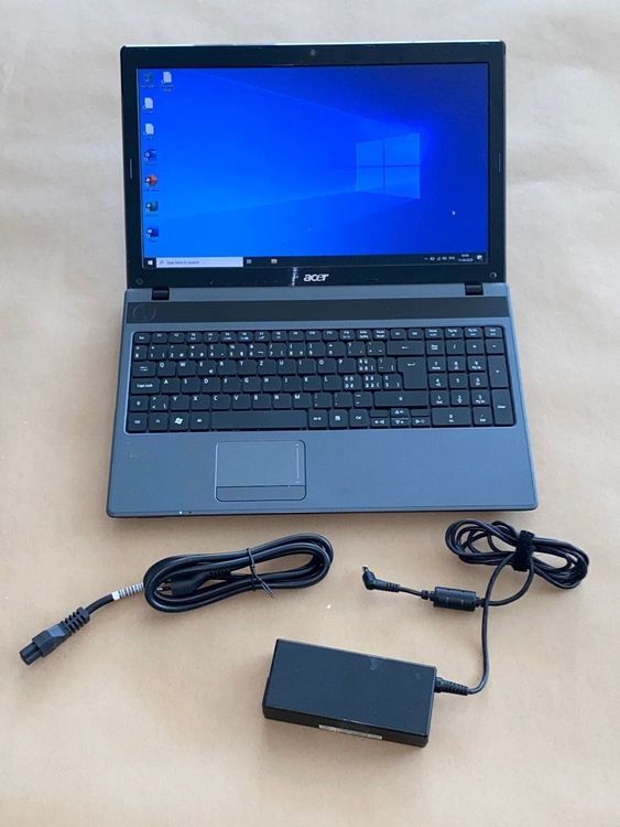 thumbnail image 2 of 15.6" LED LCD Screen For Acer Aspire 5733Z-4851 Laptop - WXGA HD (1366x768) 40 Pin 2 of 6
