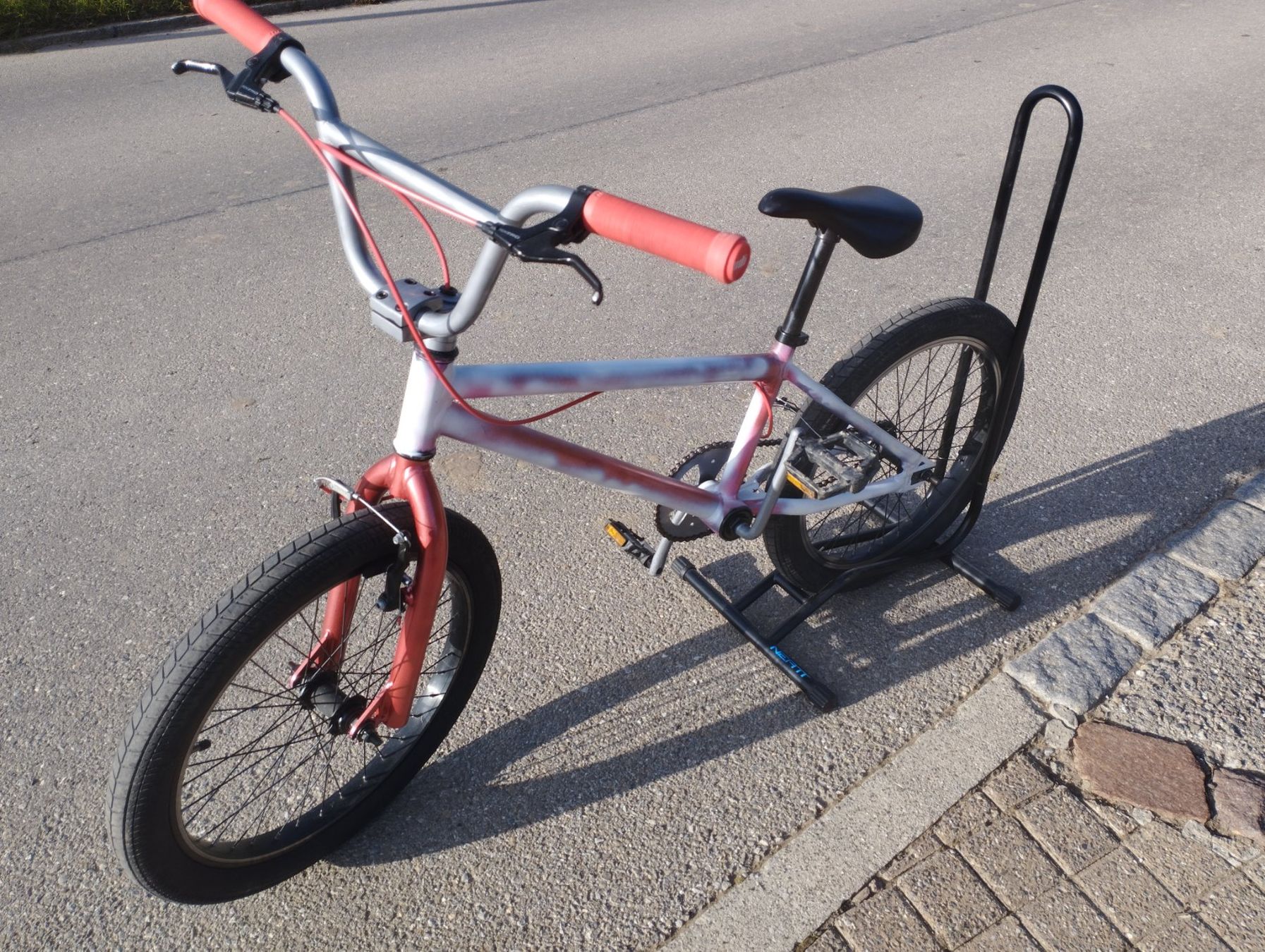 Biciclette: Vélo BMX taille: 150 à 175mm – Usato da Lussy FR venduto da geo_5zcn