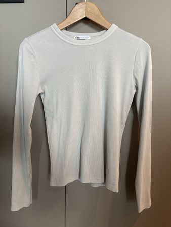 Zara Langarmshirt Top Gr L, beige, Rippstrick