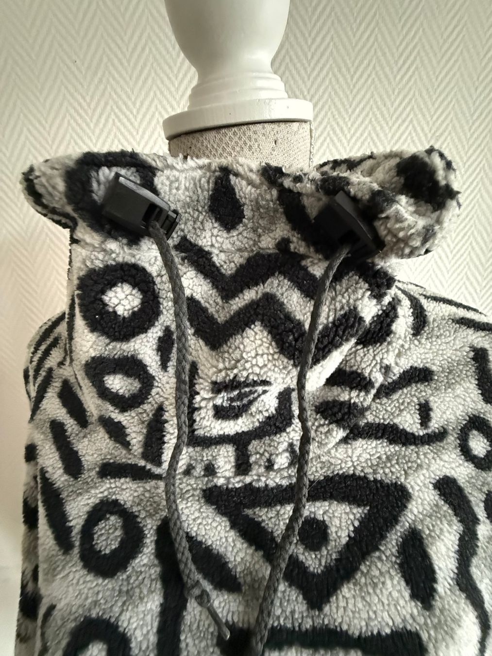 Maglioni & Felpe: Kuschliger Pullover Gr. M – Usato da Kirchdorf AG venduto da coco123 2