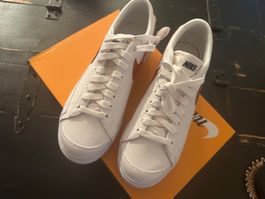 Nike Sportswear Blazer LOW PlATFORM Sneaker low Grösse 39