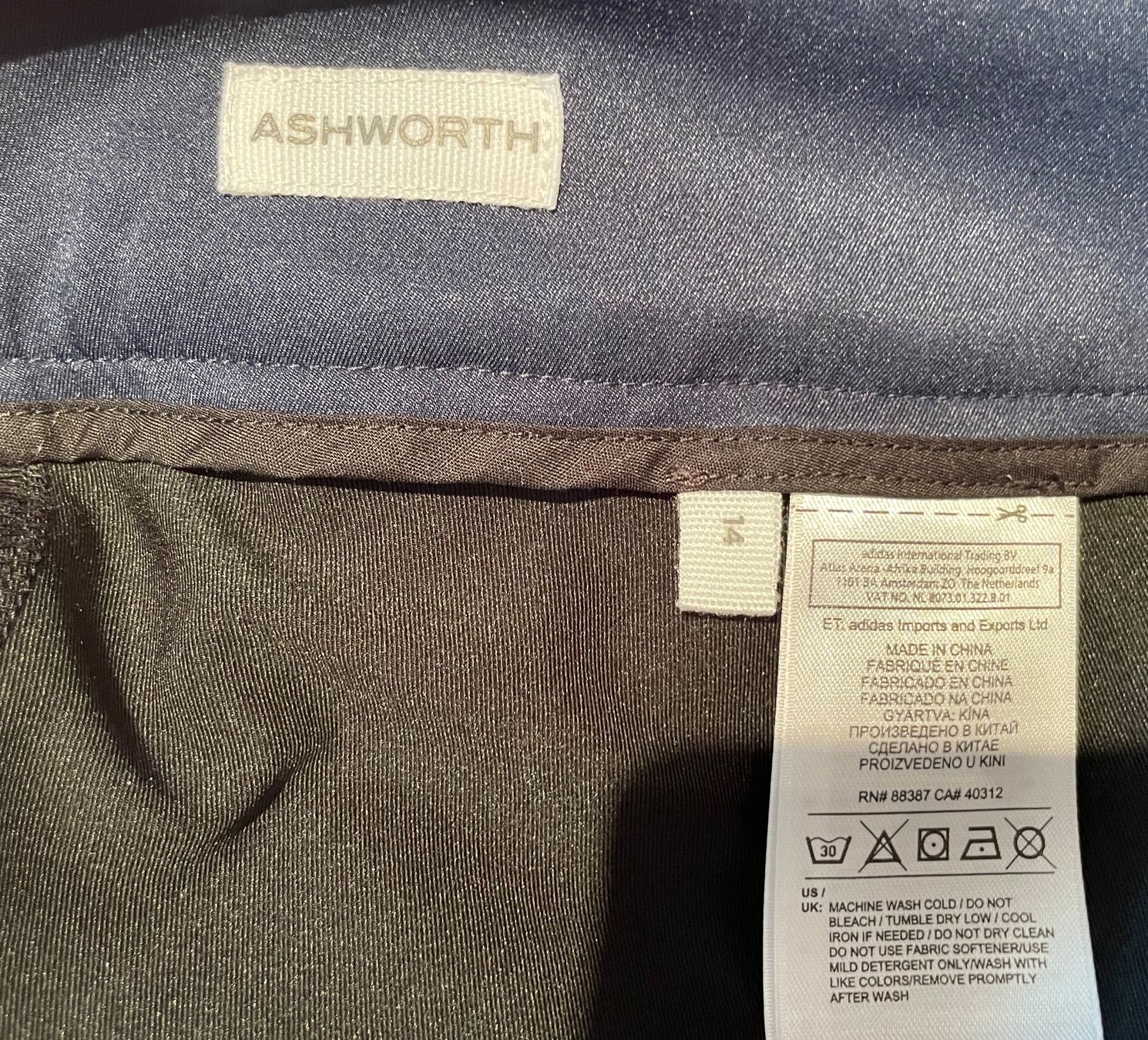 Röcke: Golfrock von Ashworth, dunkelblau, Gr.44 – Gebraucht aus Balzers von Golf-Lady 2