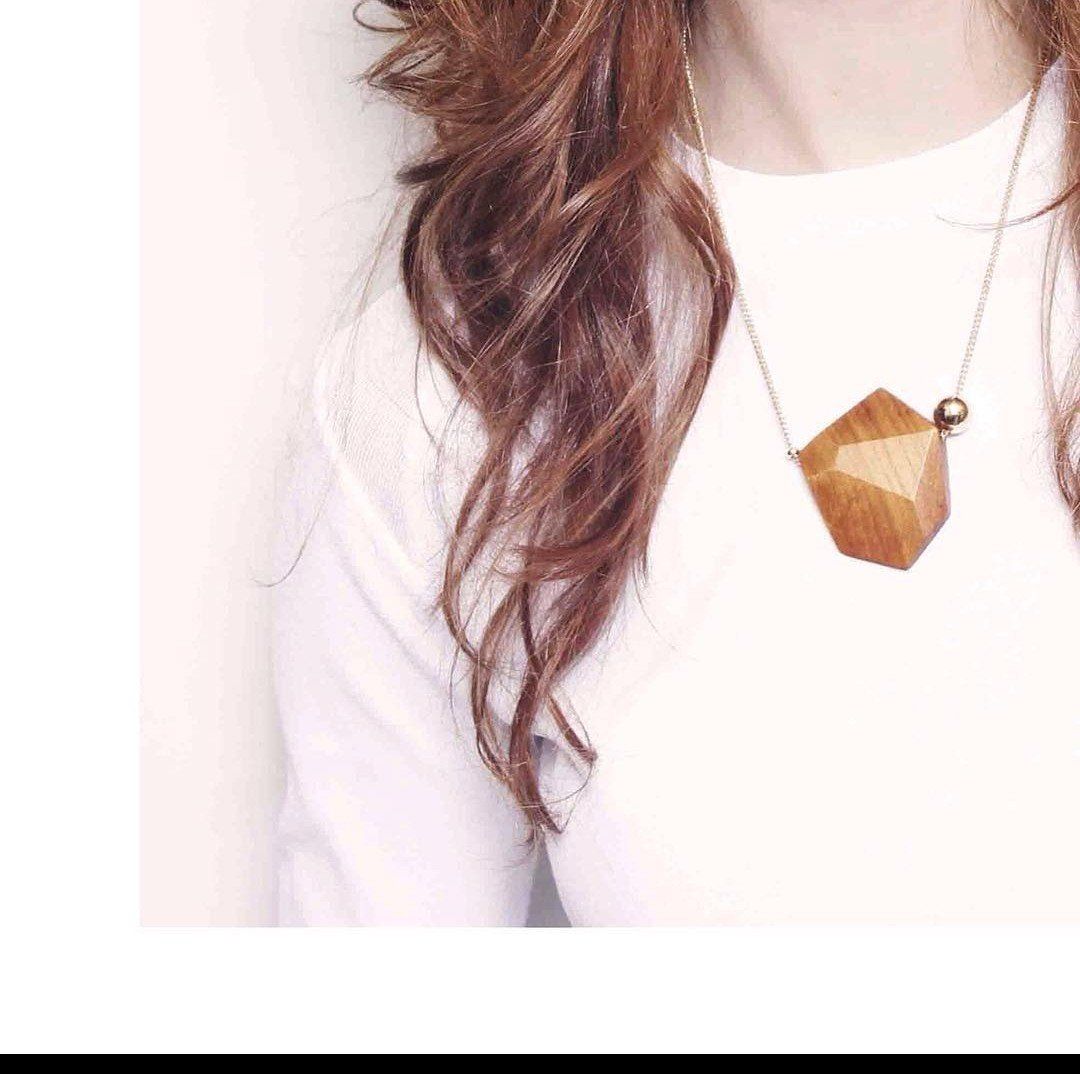 Catenine: Collier en bois Salomé Charly – Nuovo (secondo la descrizione) da Ependes FR venduto da vintage02