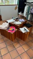 Hochwertiges Boutique-Ladeninventar aus Echtholz Pflaume
