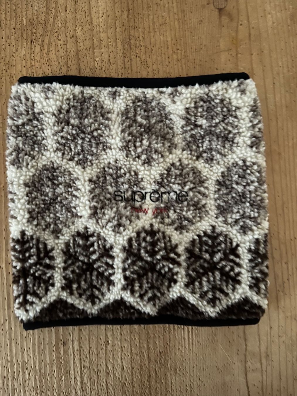 Foulard & Sciarpe: Supreme - Schal – Usato da Unterseen venduto da BiancaNBozo 1