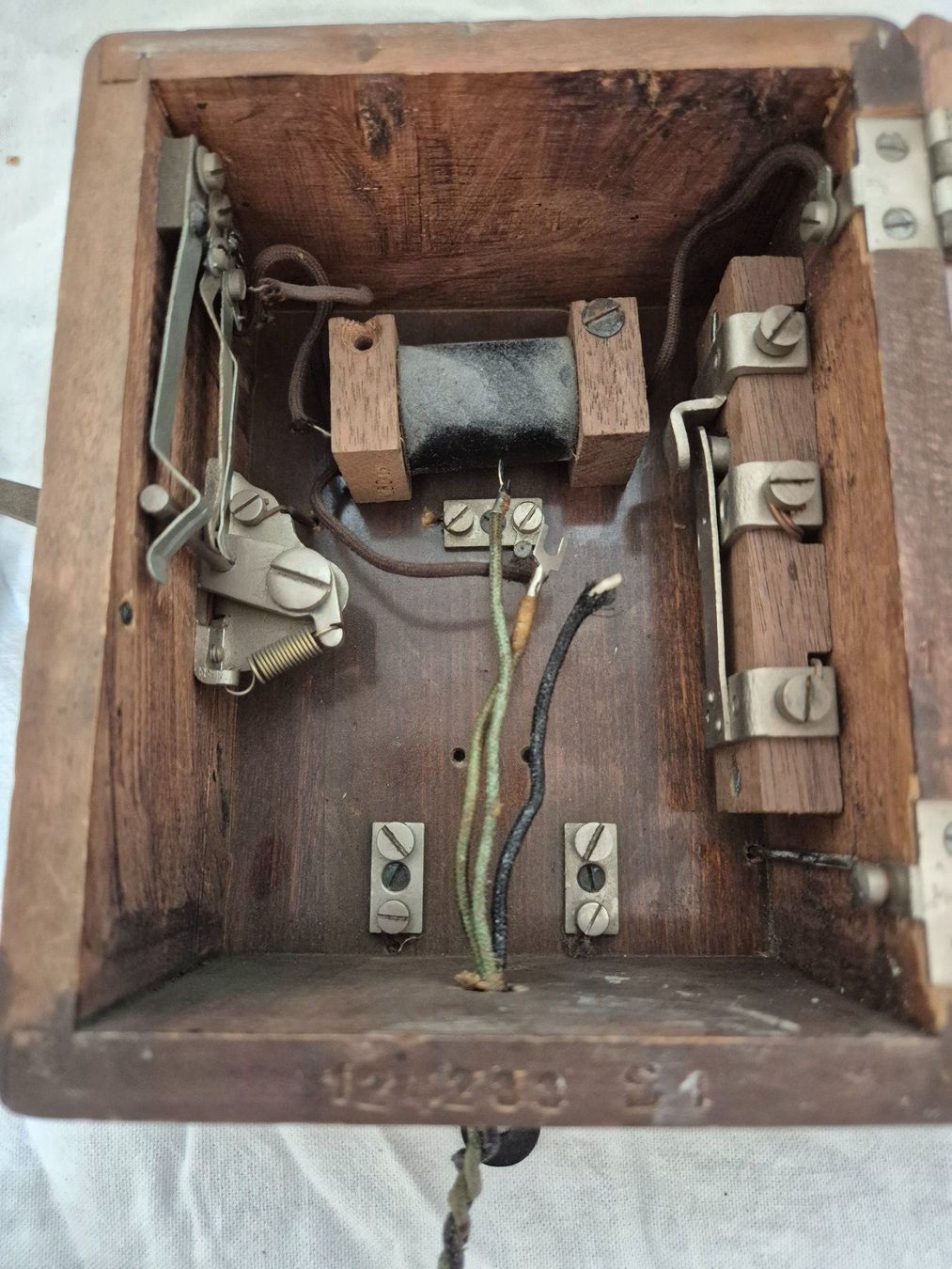 Telefone: Holztelefon – Defekt aus St. Gallen von bea_69r5 1