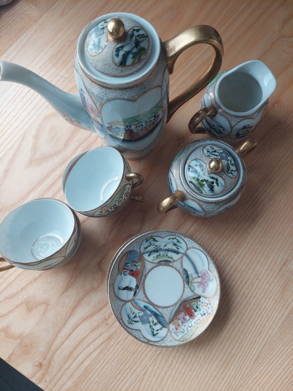 Set di piatti: Chinesisches Tee Geschirr  – Usato da Rietheim venduto da modani0 4