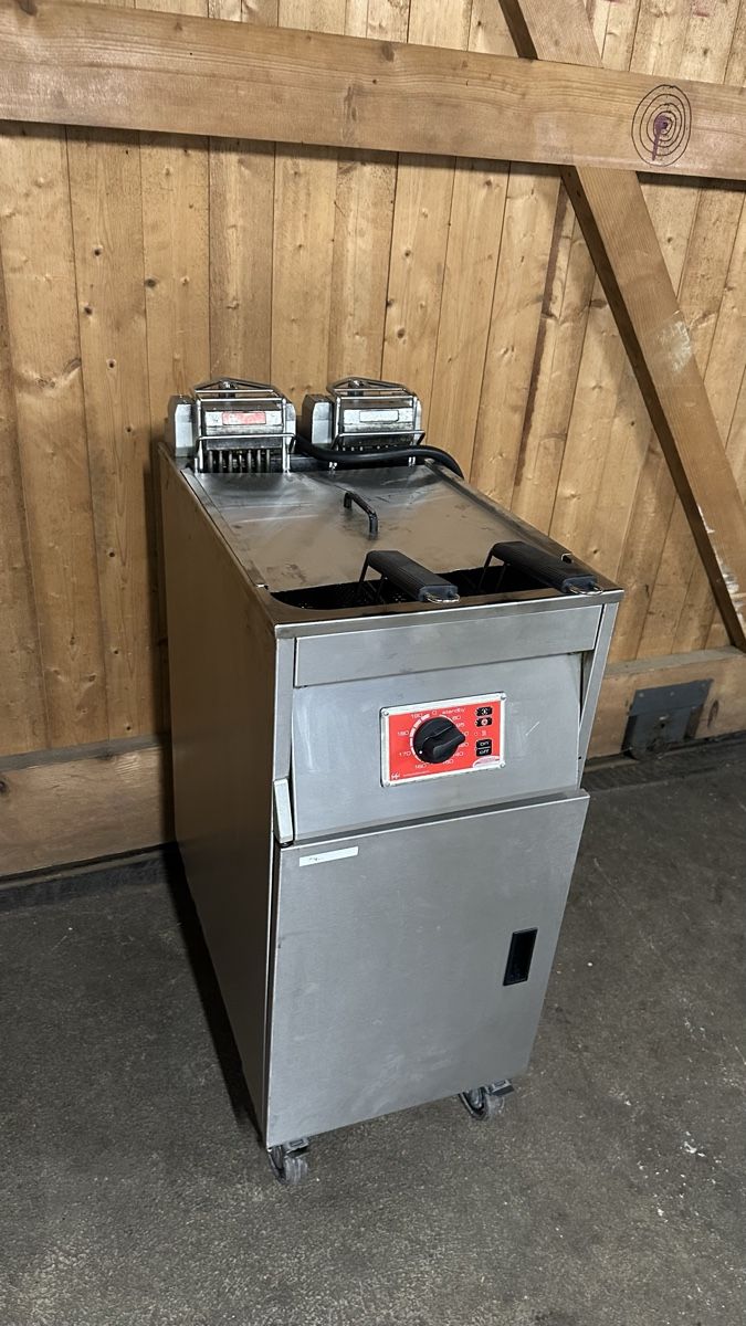 Frifri Küchengeräte: FriFri Fritteuse  – Gebraucht aus Muri b. Bern von Panorama36 2