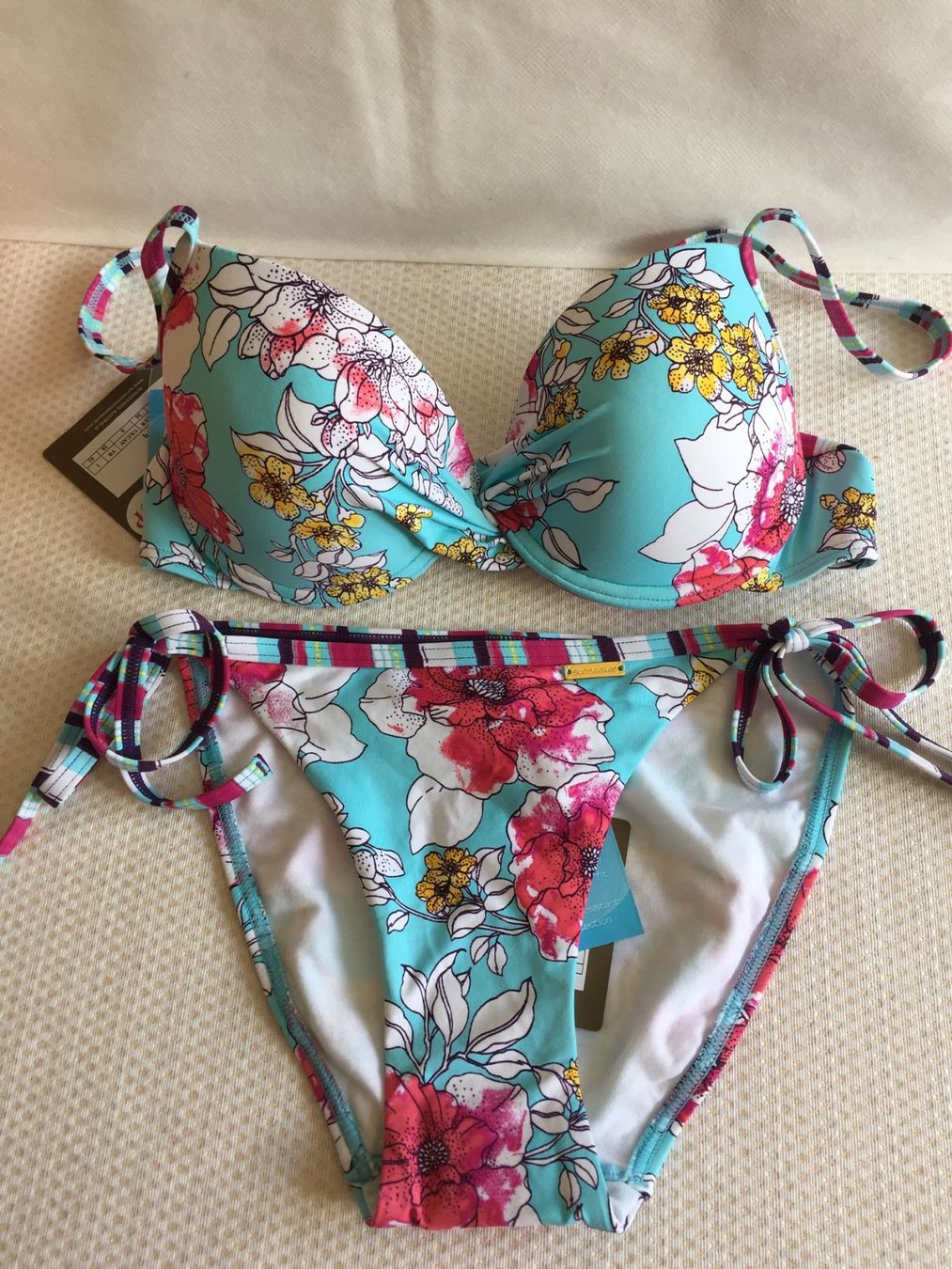 Sunseeker Maillots de bain & Bikinis: Sunseeker - Bikini - 36 - B/C - N E U F – Neuf (Voir description) à Sion par accroshoes