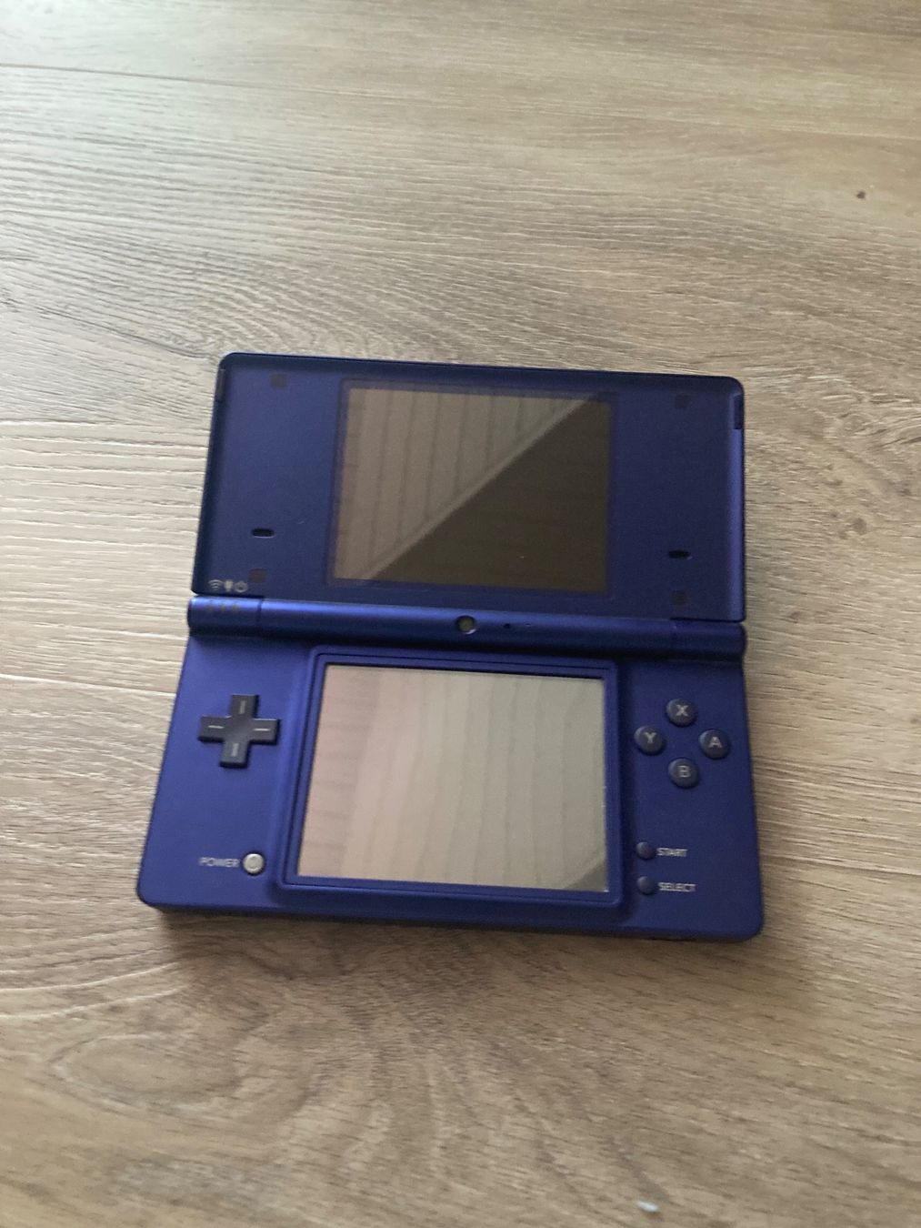 Nintendo Konsolen: Nintendo DSi blau mit Ladekabel – Gebraucht aus Hausen AG von sam_6csv