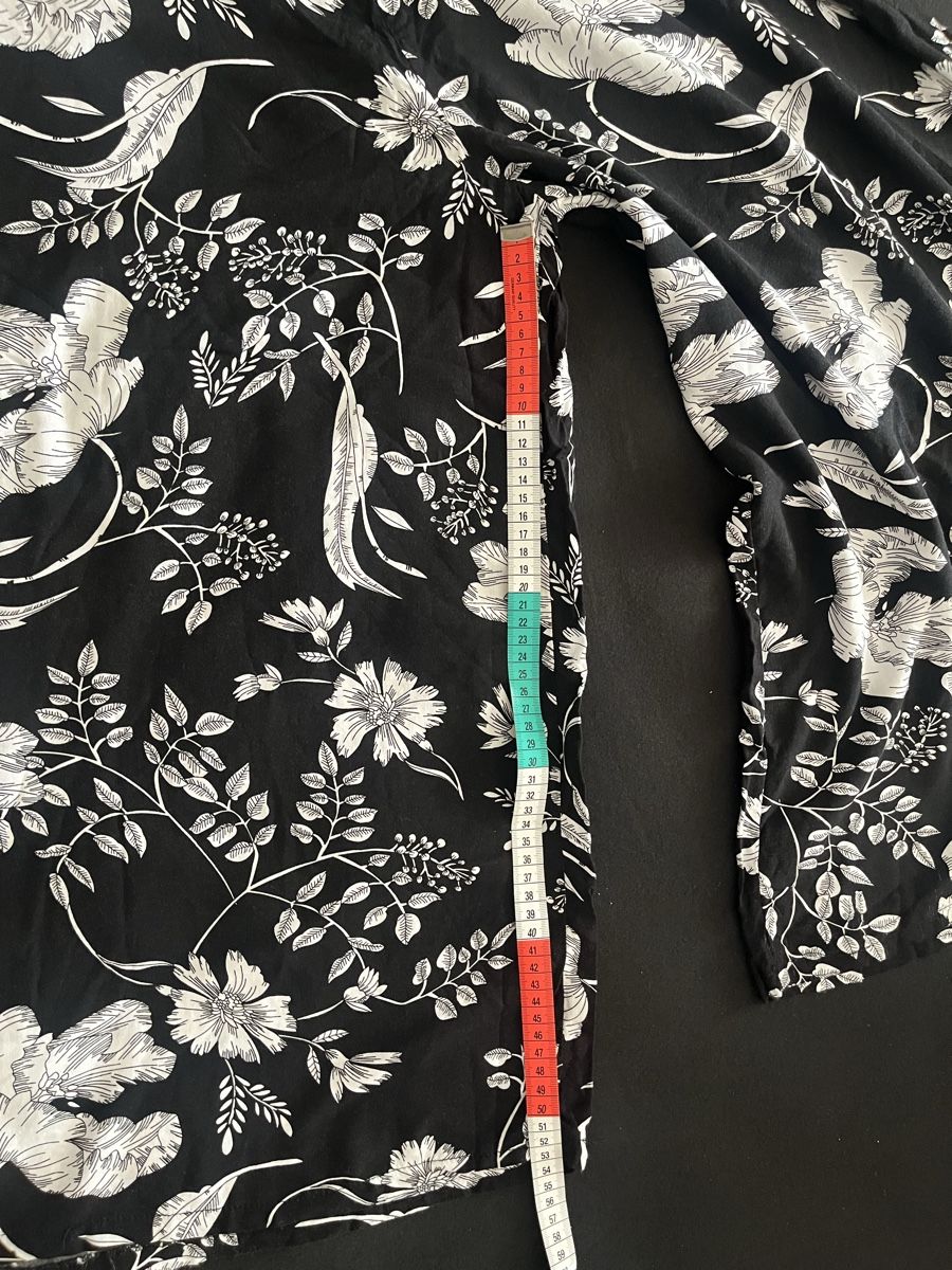 Lotti di vestiti: Damen Bluse weiss mit Hose Blumen – Nuovo (secondo la descrizione) da Olten venduto da sae_82z2 2