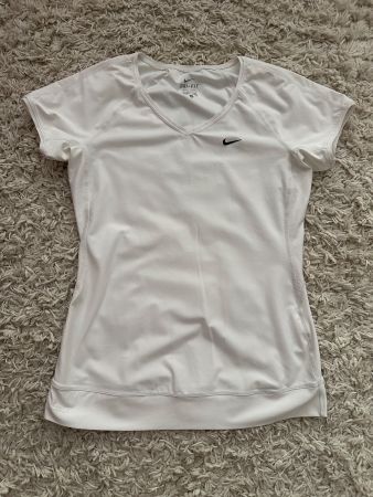 Nike T-Shirt Gr.L (12-14 Jahre)