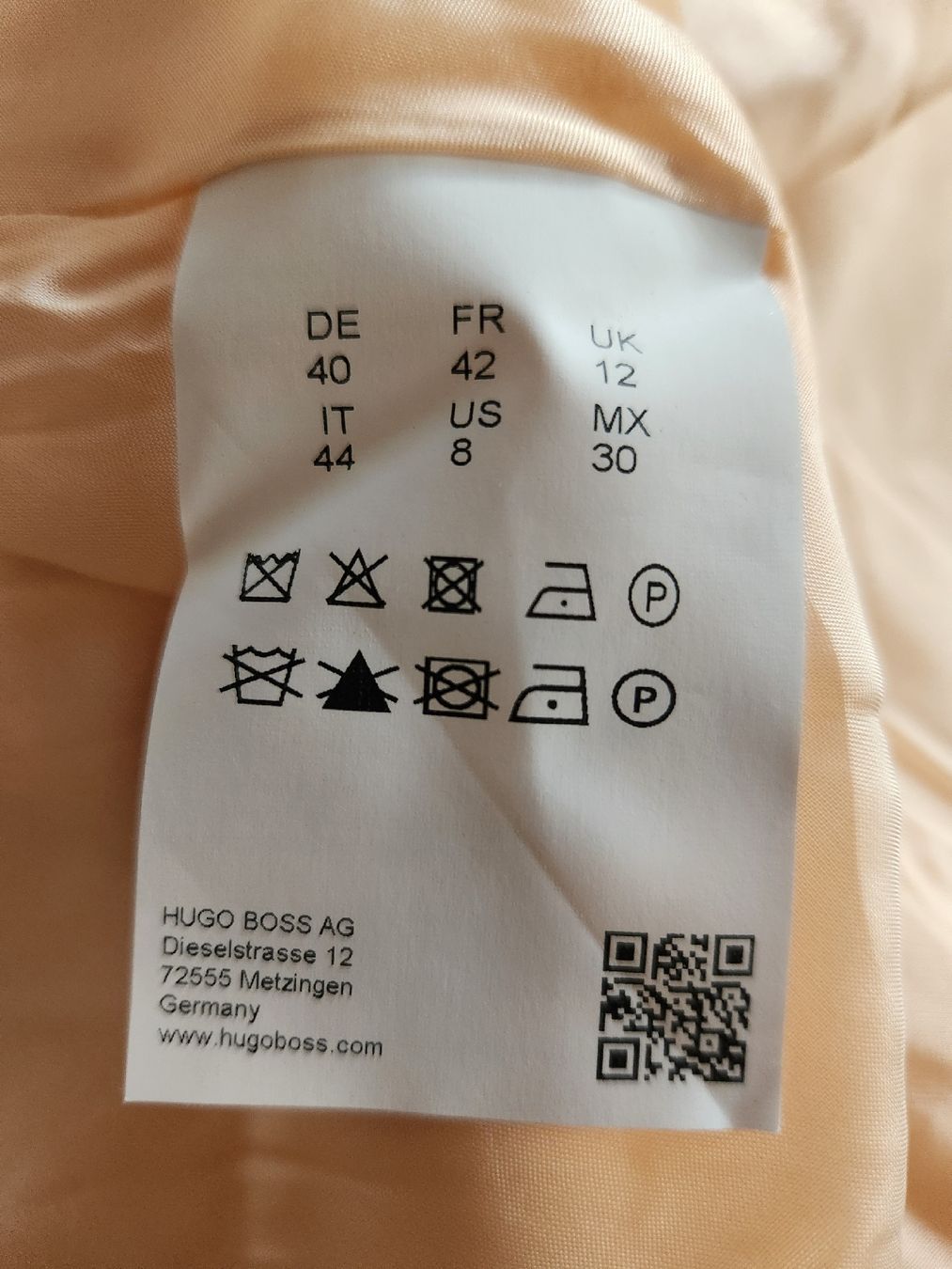 Hugo Boss Robes: Robe d'été HUGO BOSS rose taille 38 – D'occasion à Niedergösgen par Eva2410 7