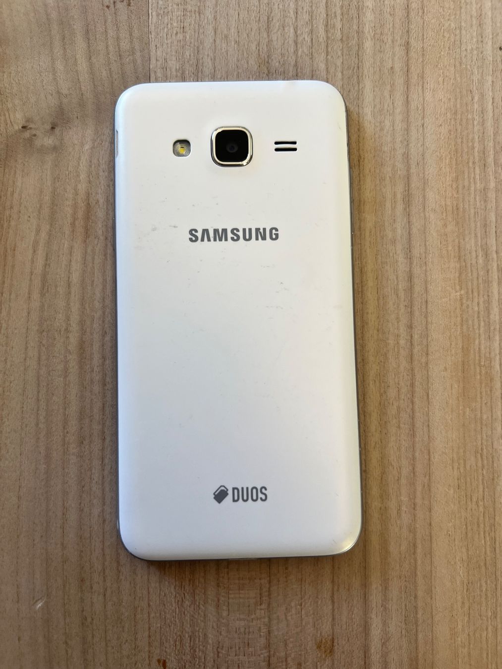 Samsung Handys / Smartphones: Samsung Galaxy J3 (2016) weiss – Gebraucht aus Burgdorf von A006972 4