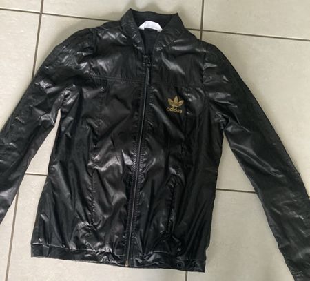 Adidas Jacke Schwarz Grösse 34 leicht glänzend