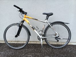 Herrenvelo Trekkingvelo KTM ab Service
